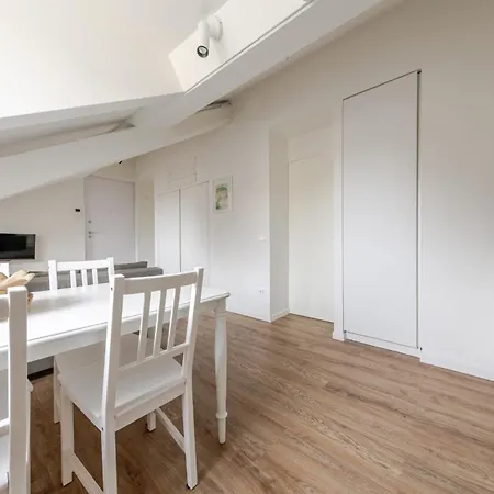 The White Attic - Cattolica District Appartement